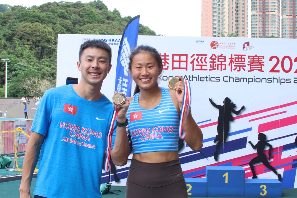 冠军吕丽瑶及男子110米栏铜牌张宏峰。 徐嘉华摄