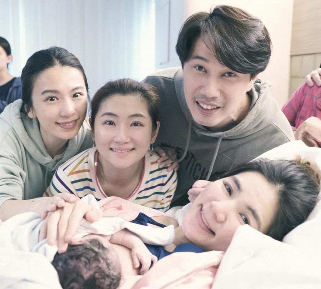Ella上月誕下B仔，有好姊妹、老公陪伴。