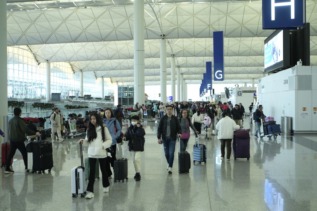 機管局指加價符合香港航空保安計劃訂明的「用者自付，收回成本」原則。資料圖片