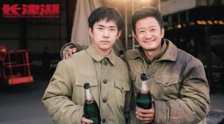 吳京向來是「票房靈藥」,拍住易烊千璽新戲破多項紀錄。