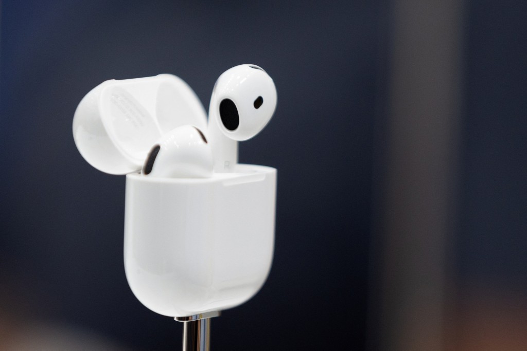 AirPods Pro 2可以作為助聽器使用。路透社