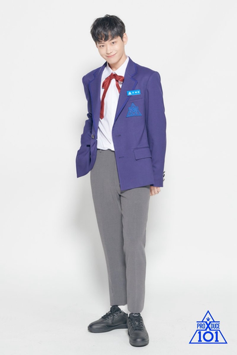 李洗賑出身自《PRODUCE X 101》。