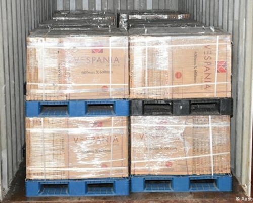 澳洲警方在貨櫃箱內搜到重達450公斤海洛英。Australian Federal Police