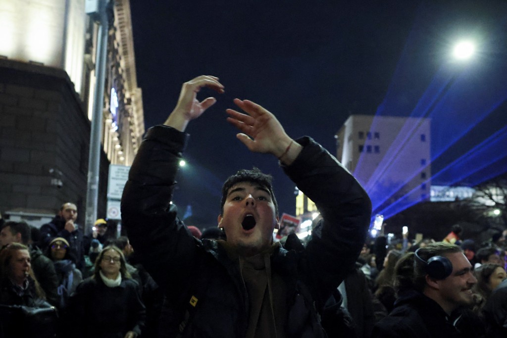 保加利亞爆發反政府示威。路透社