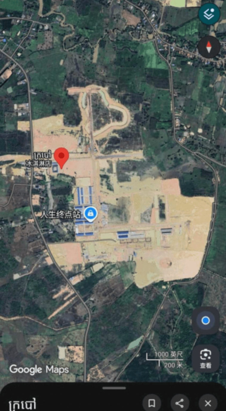 新興的詐騙黑點位於柬埔寨烏拜川(Ou Bei Choan),距離泰國沙繳府僅約1公里,地理位置極其隱蔽且方便跨境轉移人手。《中國報》截圖 新興的詐騙黑點位於柬埔寨烏拜川(Ou Bei Choan),距離泰國沙繳府僅約1公里,地理位置極其隱蔽且方便跨境轉移人手。《中國報》截圖