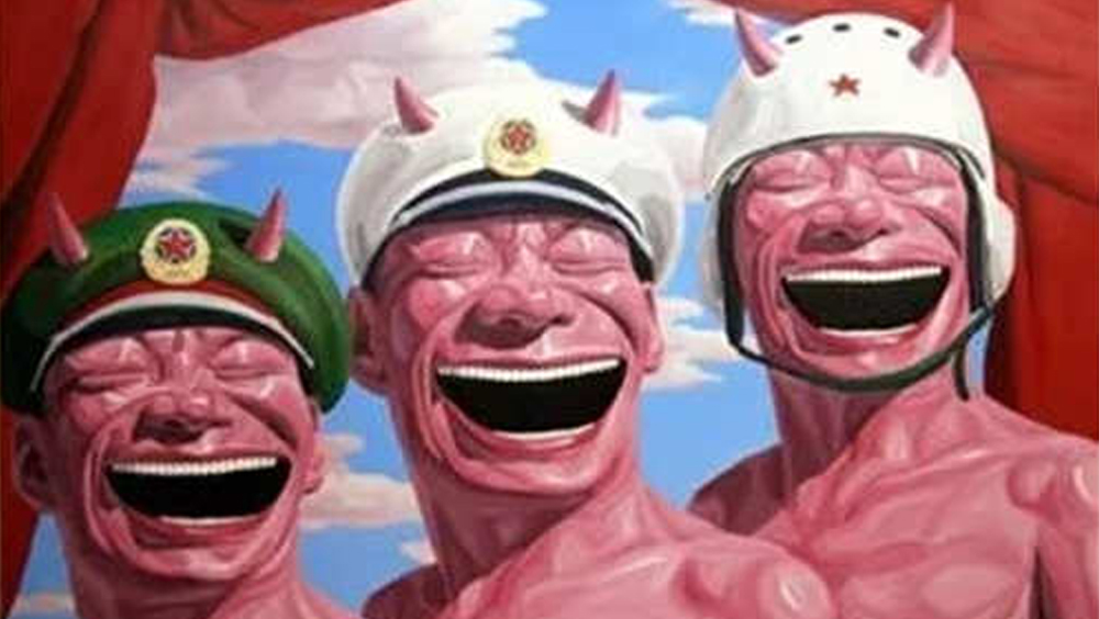 這幅名為《海陸空》的油畫，被質疑為什麼在人民子弟兵的頭上加兩隻角。