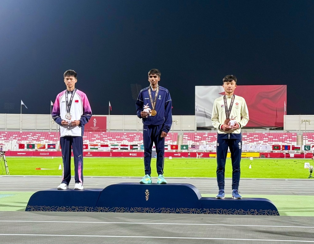 區皓駿在男子1500米奪得銅牌,是港隊在今屆亞青運首面獎牌。港協暨奧委會圖片 區皓駿在男子1500米奪得銅牌,是港隊在今屆亞青運首面獎牌。港協暨奧委會圖片