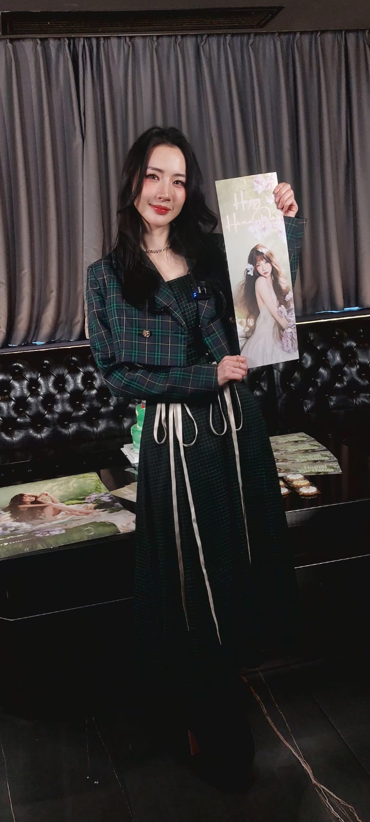 Hana緋聞男友保錡冇送禮。 Hana緋聞男友保錡冇送禮。