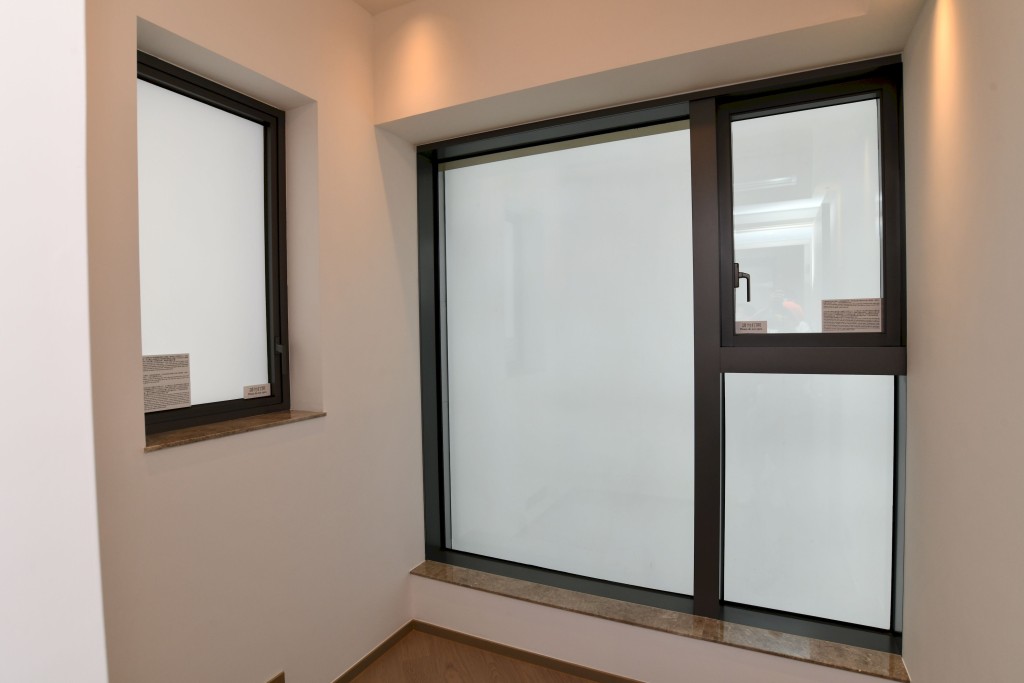 睡房開則四正，易於擺位布置。（18樓H室）