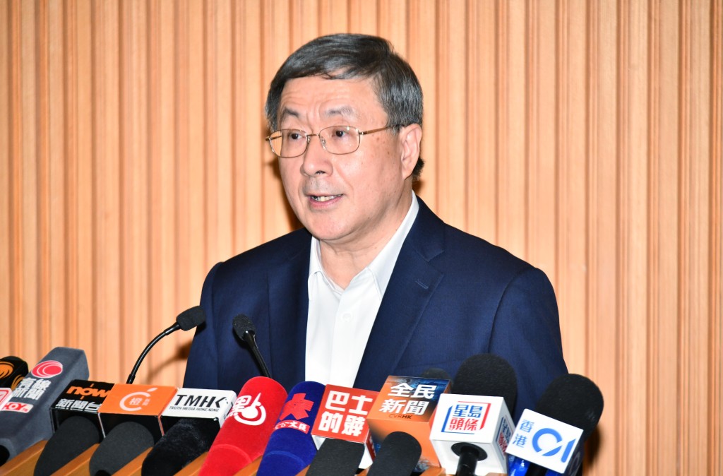 政務司副司長卓永興今早（30日）表示，會視乎現場實際情況和秩序作彈性處理，包括或可上樓不止一次。
