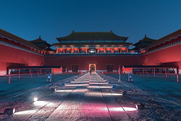 北京中轴线上的故宫夜景。澎湃新闻