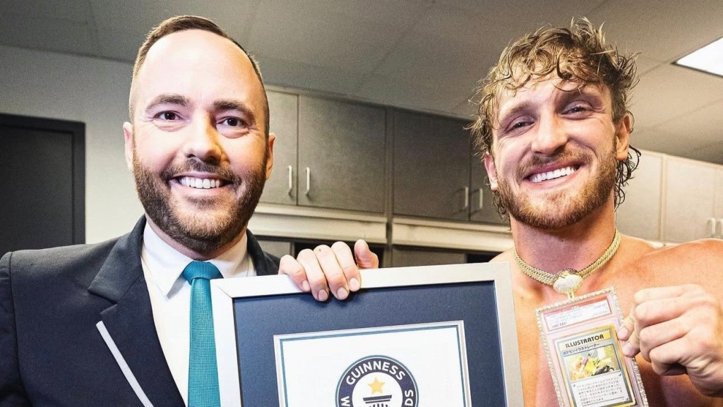 迷策略率本港藏家團赴美，與網紅Logan Paul開箱極罕藏卡。