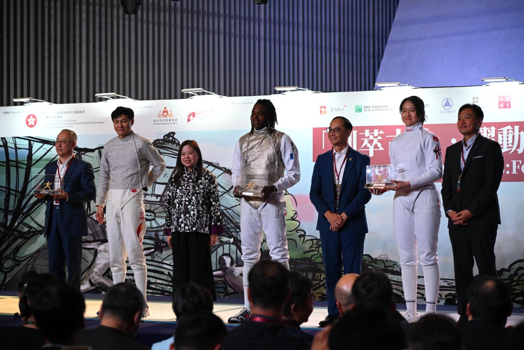 左起：仲滿、拿霍特、陳海琳。