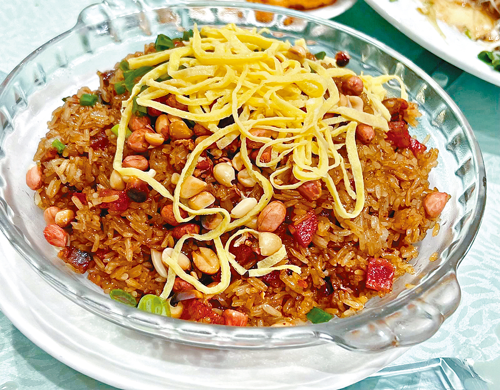 生炒糯米饭 生炒糯米饭