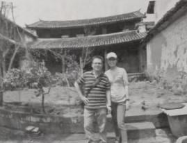 即将访问大陆的郑丽文，其陈年旧照近日被人“考古”。公众号“茶苑路拾贰号”
