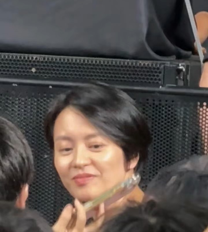 梁詠琪與老公一起看Lady Gaga新加坡演唱會。 梁詠琪與老公一起看Lady Gaga新加坡演唱會。