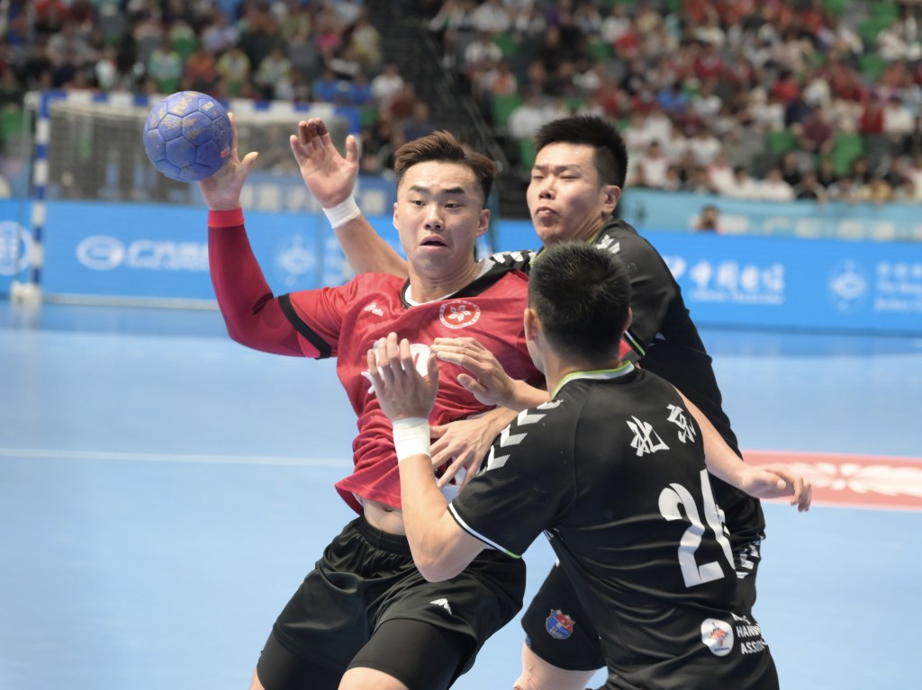 男子手球銅牌賽，港隊不敵北京隊。何君健攝