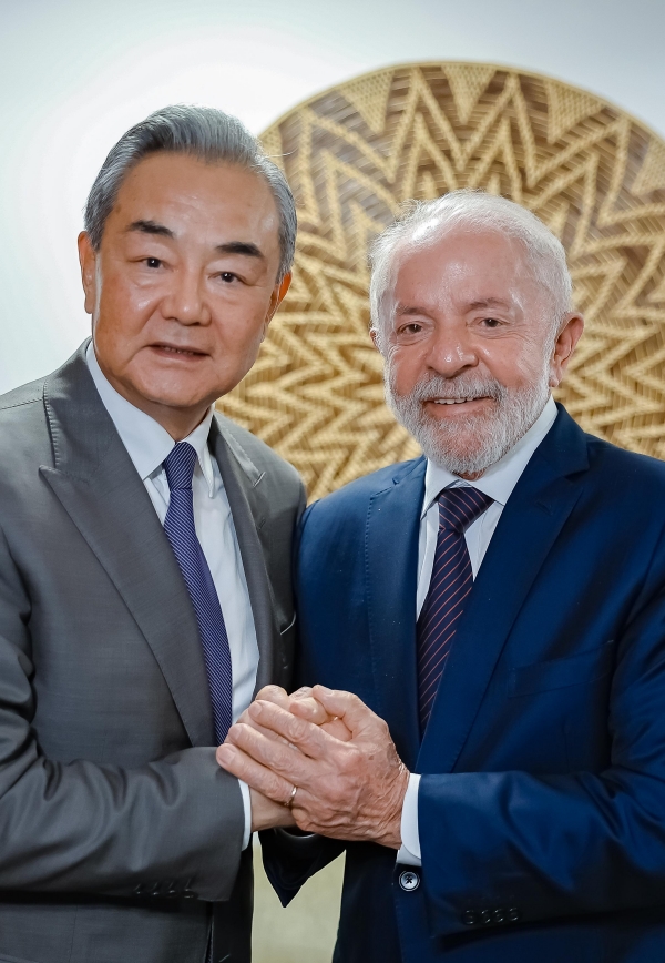 巴西總統盧拉與外長王毅會晤。 外交部 巴西總統盧拉與外長王毅會晤。 外交部