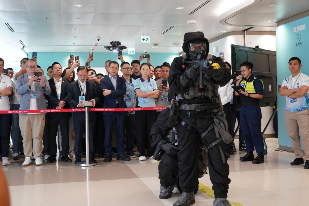 警方強調將積極配合香港五年規劃的部署,檢討及改善反恐策略。 警方強調將積極配合香港五年規劃的部署,檢討及改善反恐策略。