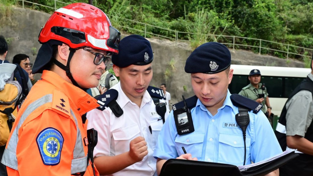 警方消防等多部門演習 模擬應對大型山火