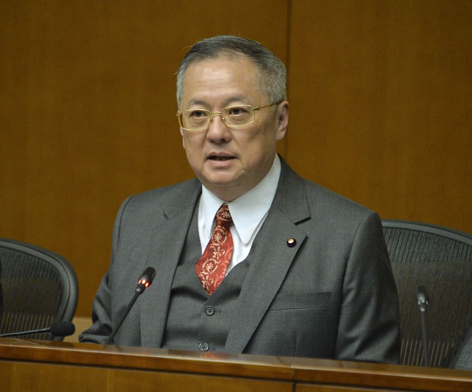 張宇人提醒經營困難的餐廳不要「死撐」,籲要結業的就提早結業。 張宇人提醒經營困難的餐廳不要「死撐」,籲要結業的就提早結業。