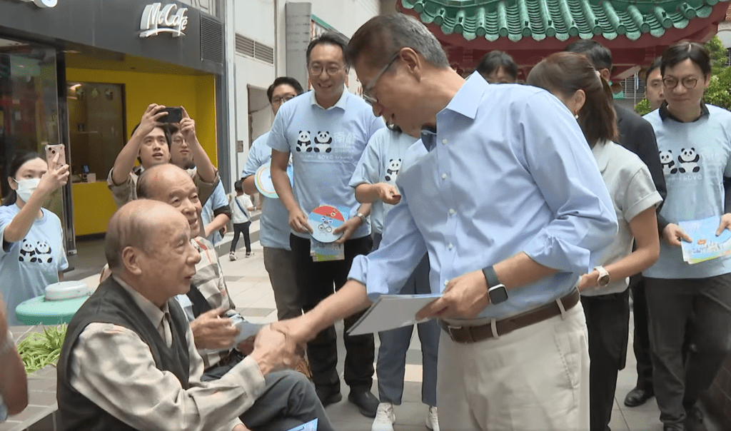 陳茂波呼籲市民在投票日當天踴躍投票，選出最合適的代表進入立法會。陳茂波FB影片