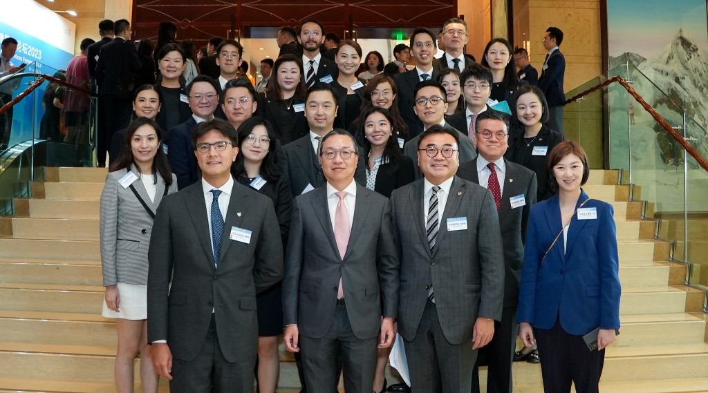 林定國率領本港法律界代表團在成都參與第六屆香港法律服務論壇。林定國facebook圖片