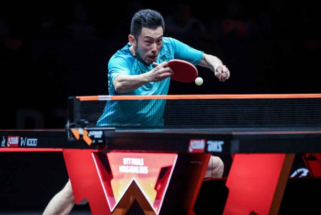 黃鎮廷以首名昂首入16強。新華社