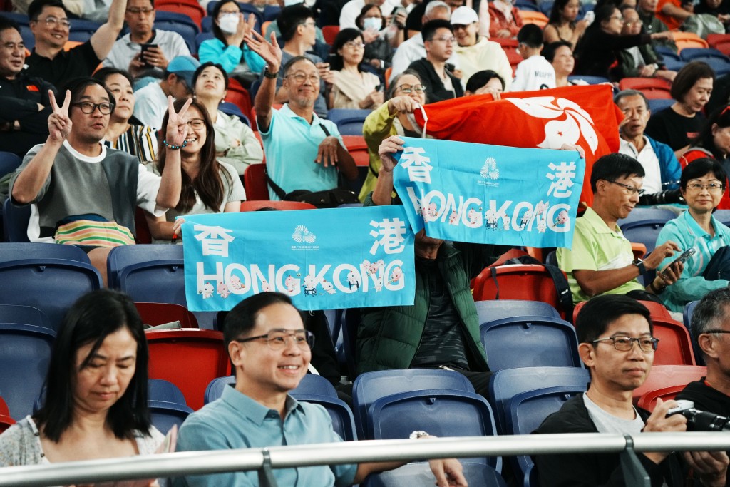 港男子隊在首戰擊敗勁敵山東隊。