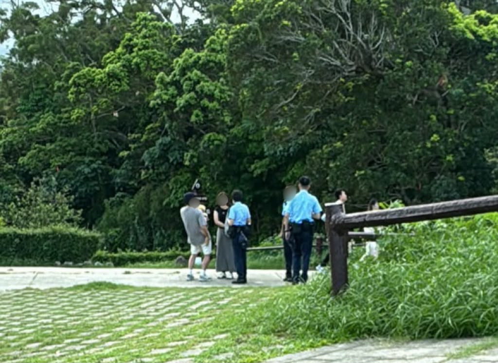 警察到場記下雙方資料後，便各自離開。（受訪者提供）