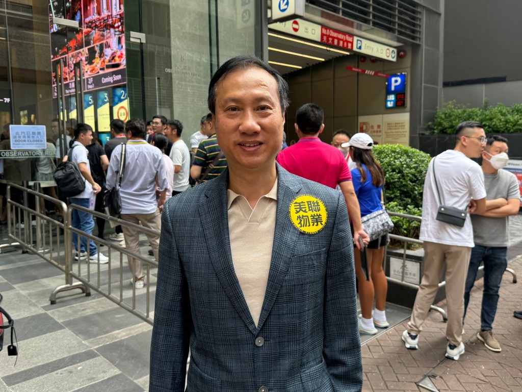 布少明表示，該行客源以港島區為主，佔約7成，而九龍及新界區客人則佔約3成。