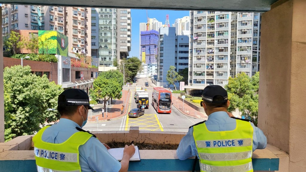 屯門警區打擊交通違例事項。警方圖片