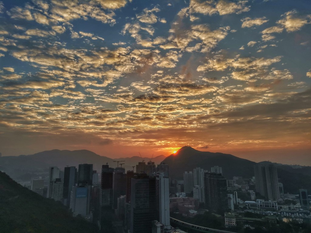 港島南1/1/2024 7:20am（fb「社區天氣觀測計劃 CWOS」：Kwok Wah Lo）