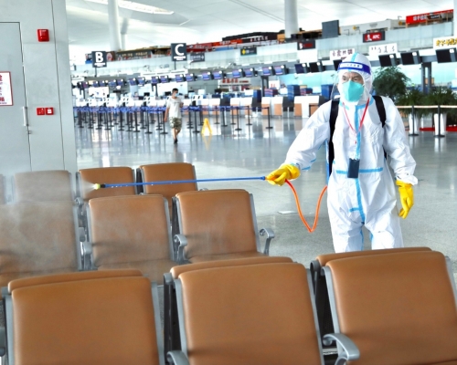 南京公報本次疫情源頭：清潔工打掃俄羅斯入境航班感染。（示意圖）