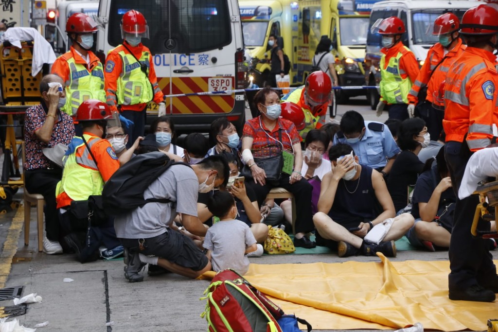 最少23人受傷。