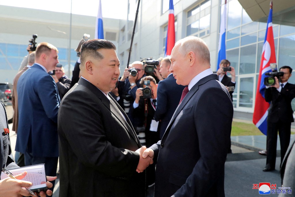 俄朝建交75年之际，金正恩与普京互致贺电。路透社