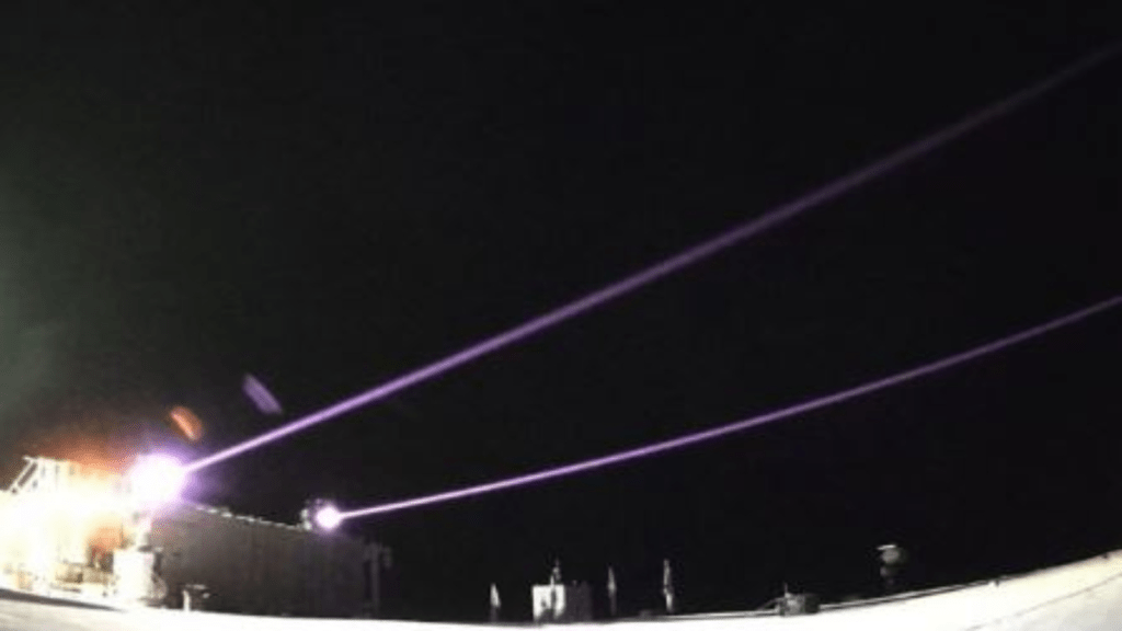 鐵束激光導彈防空系統射速極快。