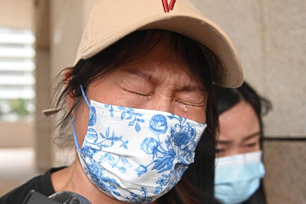 肖母林梅金哭訴不滿裁決。