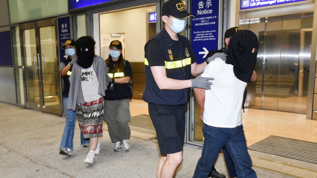 海關拘泰國返港兩男女 涉行李藏$190萬大麻花 其中1人收$2萬報酬