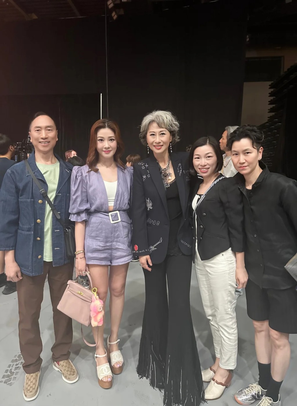 鄔友正和翁嘉穗跟葉蒨文合照。 鄔友正和翁嘉穗跟葉蒨文合照。