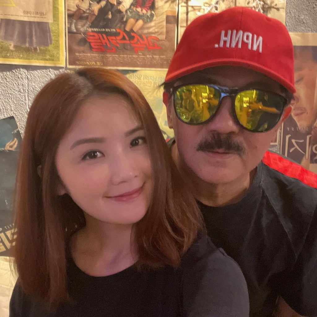 父母雖然離異，但阿Sa仍經常約兩老見面。