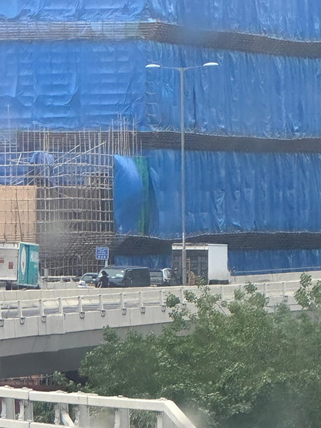 觀塘繞道今日下午發生3車相撞意外。網上圖片 觀塘繞道今日下午發生3車相撞意外。網上圖片