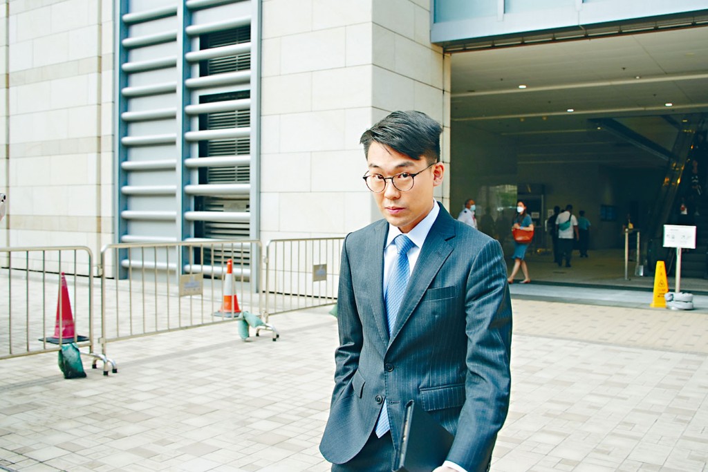 被告彭卓棋不諱言初選為取悅選民而「扮黃」。