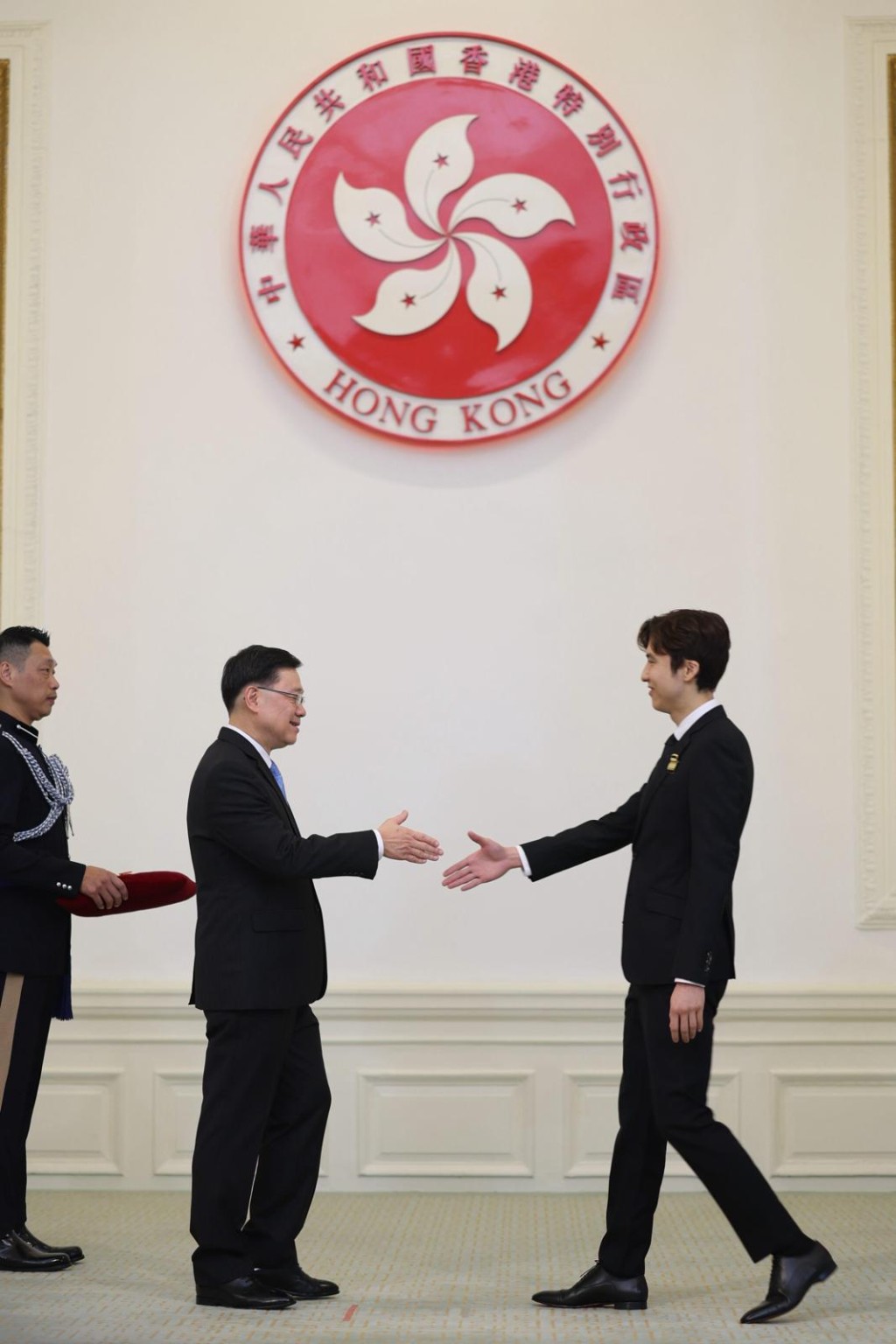 星島新聞集團主席蔡加讚獲金紫荊星章。 星島新聞集團主席蔡加讚獲金紫荊星章。