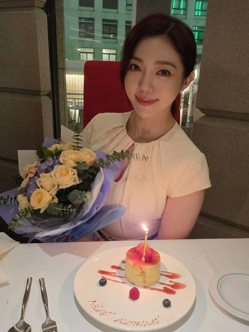 徐蒨駖慶祝39歲生日。