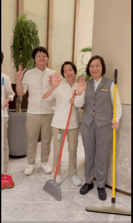 富麗敦海洋公園酒店昨日 （24日）在社交平台上載短片及貼文「報平安」。富麗敦海洋公園酒店FB圖片