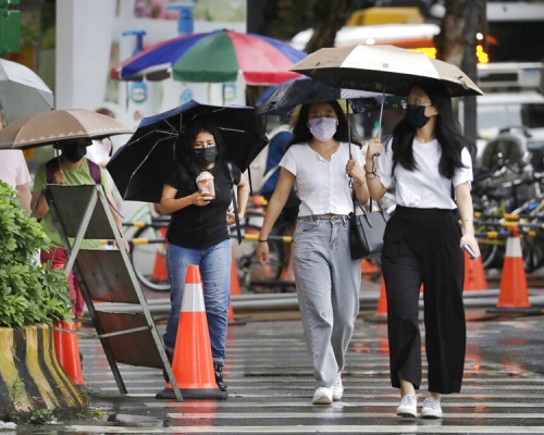 台灣新增8宗新冠肺炎確診個案,包括4宗本土個案及4宗輸入病例。AP圖片