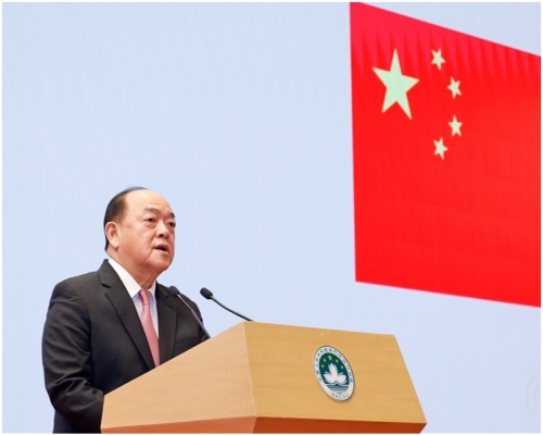 賀一誠就未恢復正常通關致歉。澳門特別行政區新聞局圖片