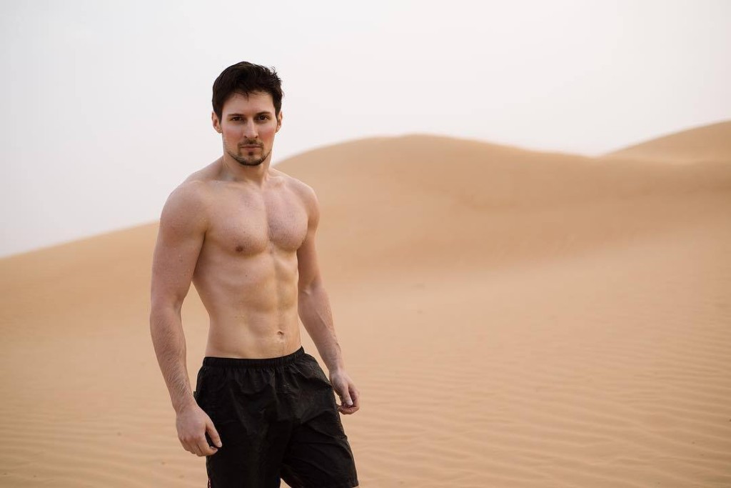 杜羅夫（Pavel Durov）曾在IG公開6舊腹肌。 Instagram