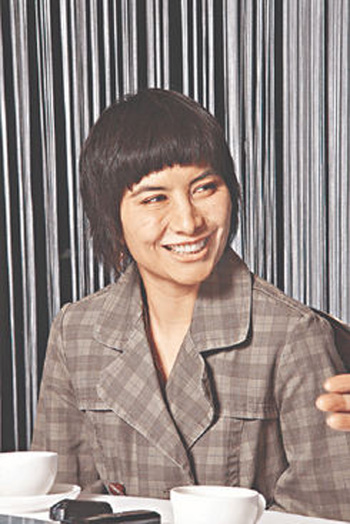 ■電影宣傳海報充滿血腥味道